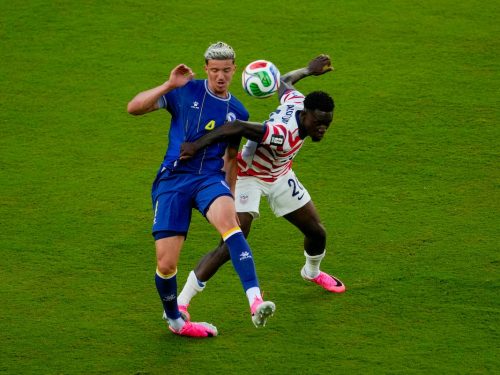 Balogun, Trump e il pallone in mano alla politica